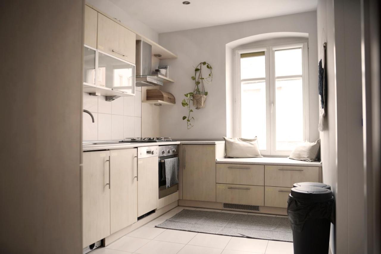 By The River And City Center - Comfortable Rooms Wroclaw Ngoại thất bức ảnh